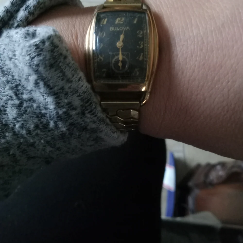 Watch - Picture 4 of 7